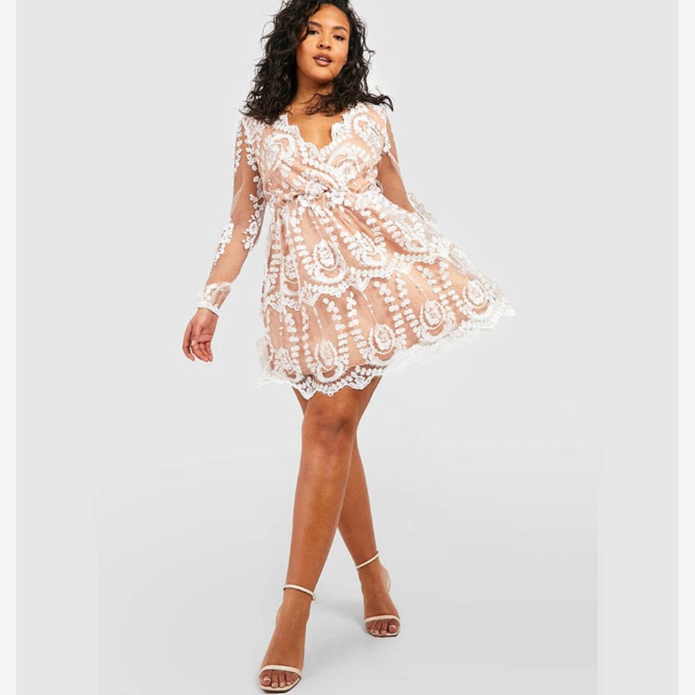 Boohoo Skater Dress lace plunge size 12